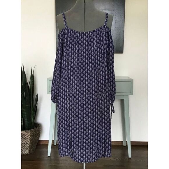 NEW Velvet by Graham & Spencer Women’s S Dress - Picture 11 of 12